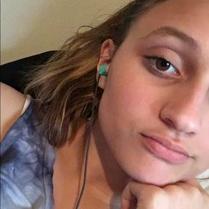 Meet your Posher, Savanna